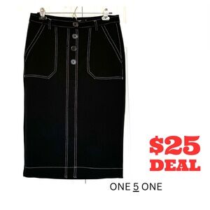 One5One Stretch Black Crepe Top Stitch Patch Pockets Button Front Skirt Size M